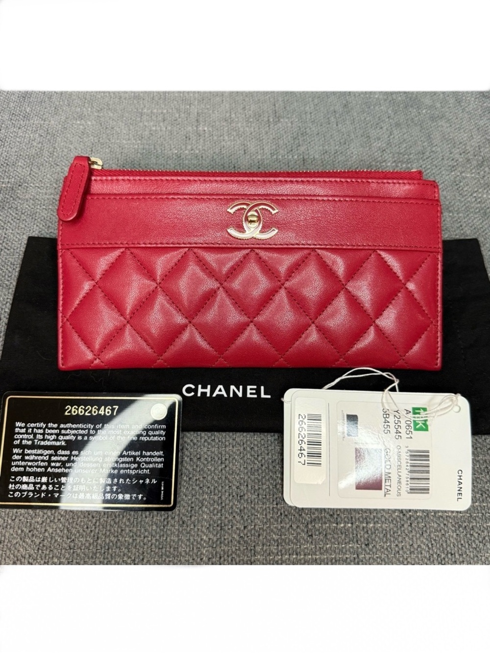 CHANEL CC mademoiselle slim zippy wallet